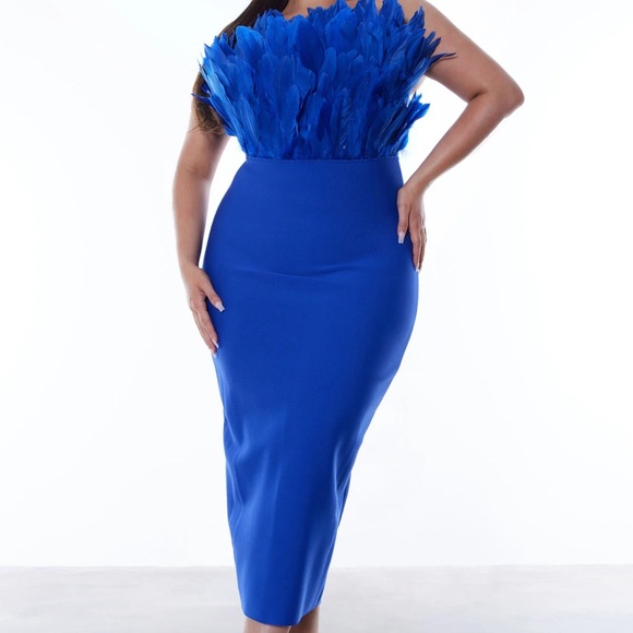 Fashionnova feather bandage dress - Picture 1 of 6